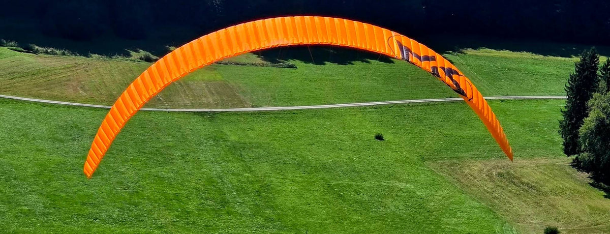 MK-Flightsystems Sicario high-performance parakite in flight